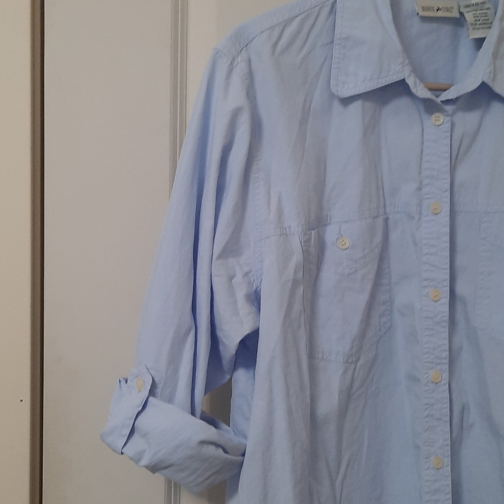 Button down top - Picture 4 of 6